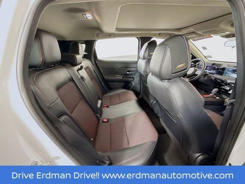 Certified 2025 Nissan Kicks SR w/ SR Premium Package image 28