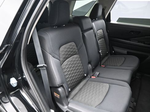 Certified 2024 Nissan Pathfinder S image 14