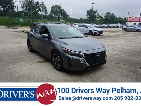 Used 2025 Nissan Sentra SV w/ Trunk Package FWD image 1
