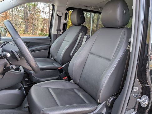 Used 2023 Mercedes-Benz Metris Passenger image 16