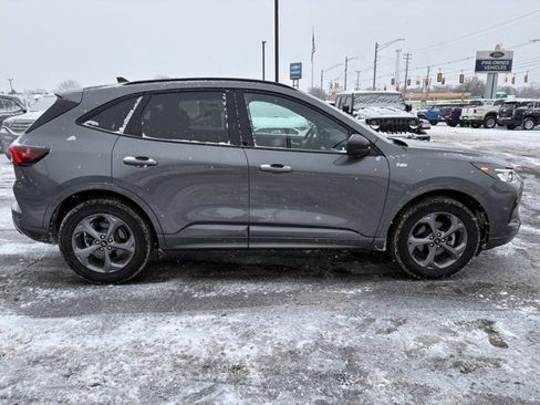 Used 2023 Ford Escape ST-Line w/ Tech Pack #1 image 5