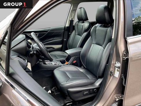 Used 2024 Subaru Forester Limited AWD/4WD image 8