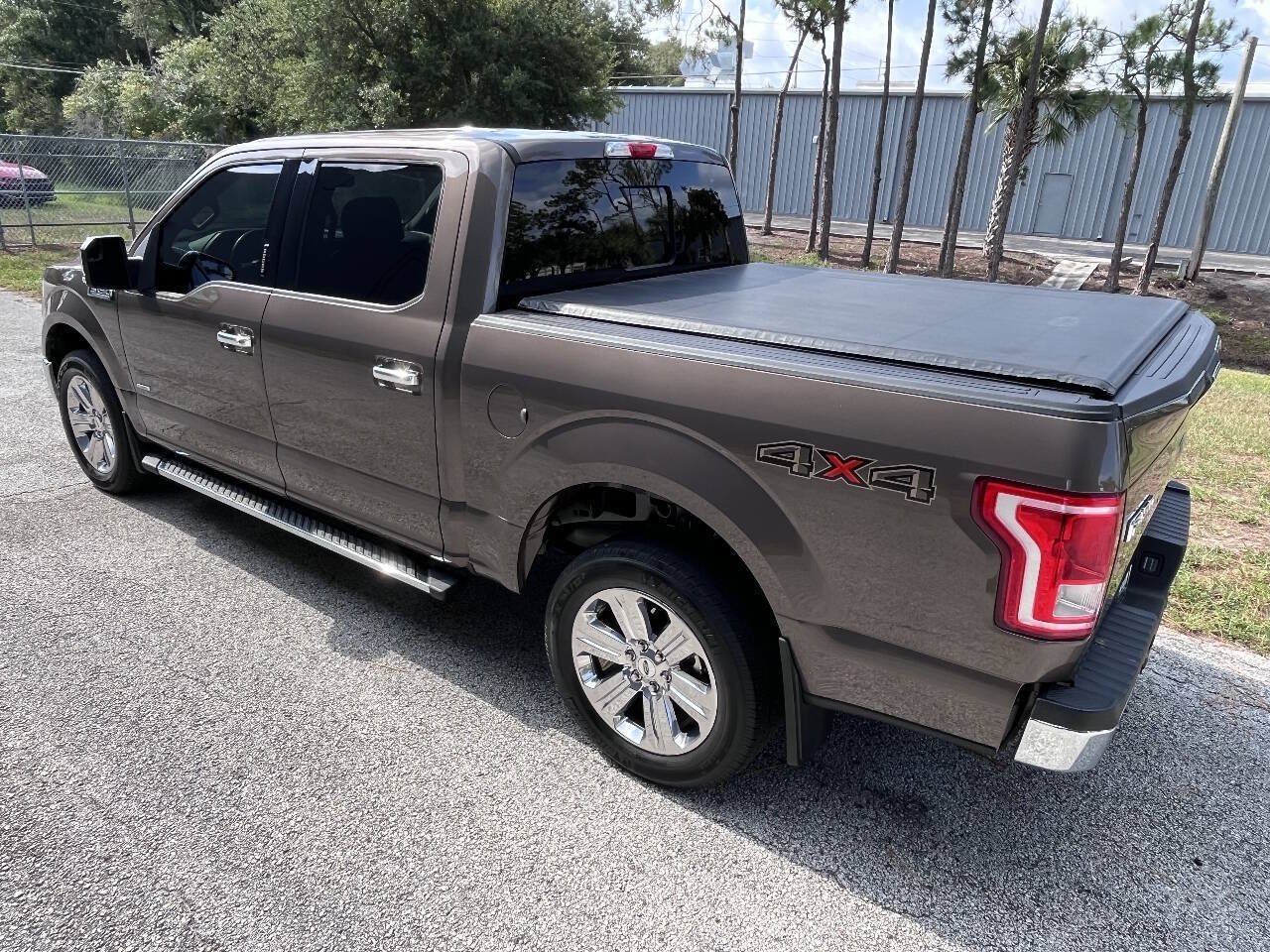 Used 2015 Ford F150 XLT w/ Equipment Group 302A Luxury AWD/4WD image 7