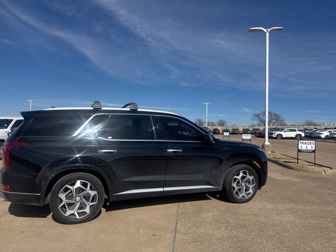 Used 2021 Hyundai Palisade Calligraphy image 17