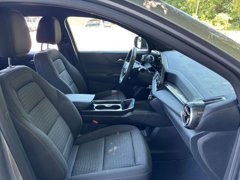 Used 2025 Chevrolet Equinox LT FWD image 36