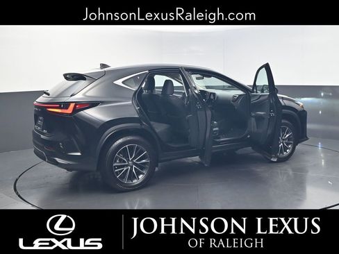Used 2024 Lexus NX 250 FWD image 31