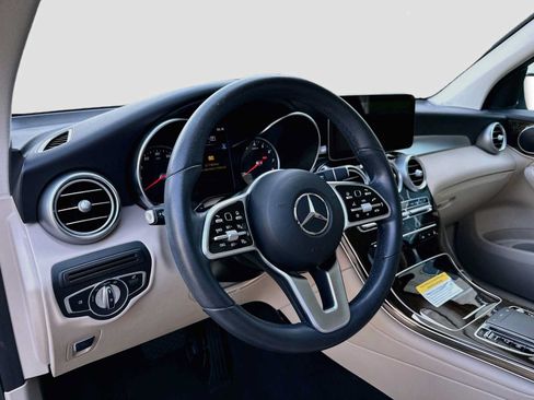 Certified 2022 Mercedes-Benz GLC 300 image 9