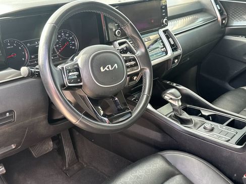 Used 2023 Kia Sorento S FWD image 10