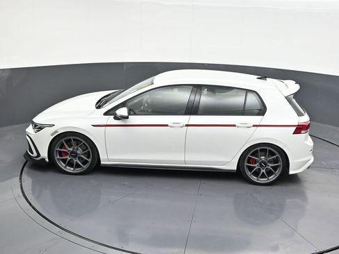Used 2022 Volkswagen GTI S FWD image 15