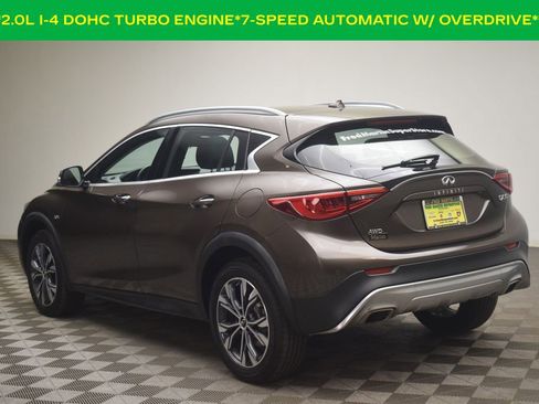 Used 2018 INFINITI QX30 Premium w/ Navigation Package AWD/4WD image 6