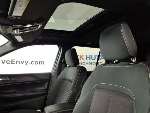 Used 2024 Jeep Grand Cherokee Laredo X w/ Luxury Tech Group I AWD/4WD image 19