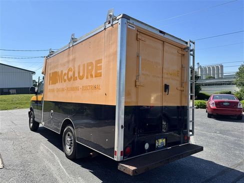 Used 2016 GMC Savana 3500 RWD image 8