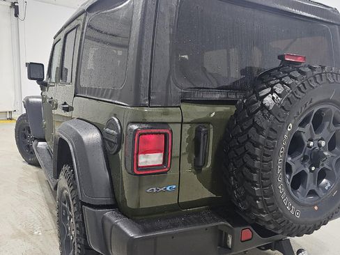 Used 2023 Jeep Wrangler Unlimited AWD/4WD image 7