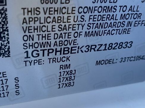 Used 2024 GMC Sierra 1500 SLE image 25