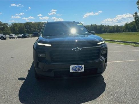 New 2026 Chevrolet Traverse LT w/ Midnight/Sport Edition image 3