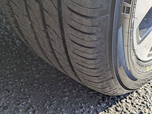 Used 2021 Kia Telluride EX w/ EX Premium Package image 12