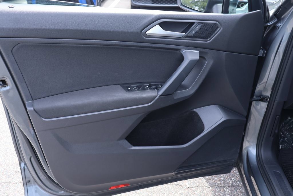 Used 2019 Volkswagen Tiguan S AWD/4WD image 10