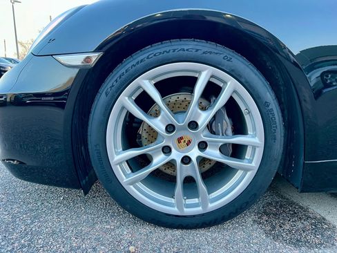 Used 2016 Porsche Cayman image 16