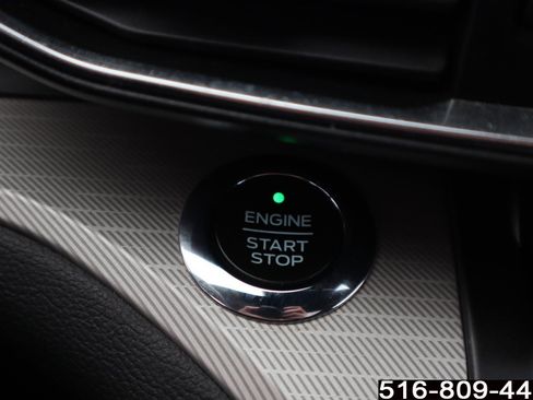 Used 2020 Ford Explorer XLT w/ Equipment Group 202A image 31