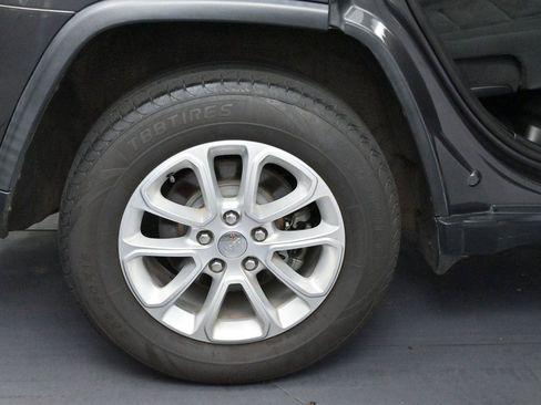 Used 2016 Jeep Grand Cherokee Laredo w/ Quick Order Package 23E RWD image 29