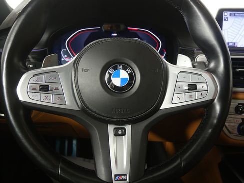 Certified 2022 BMW 750i xDrive w/ Executive Package image 20