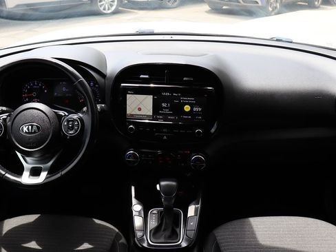 Used 2020 Kia Soul EX FWD image 32