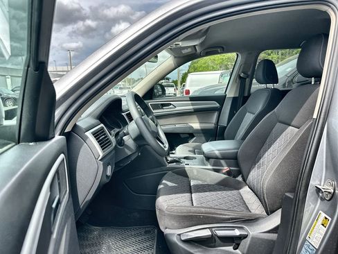 Used 2021 Volkswagen Atlas S image 2