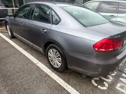 Used 2014 Volkswagen Passat 1.8T S FWD image 6