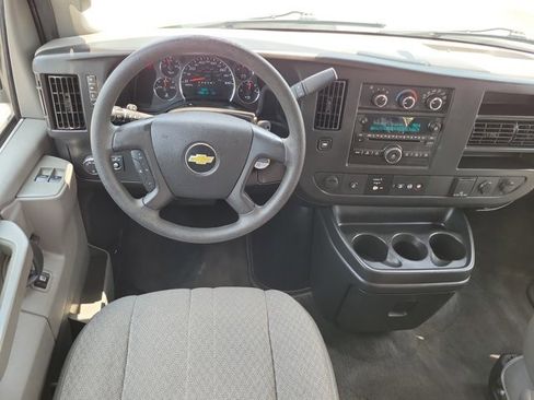 Used 2016 Chevrolet Express 3500 LT w/ LT Preferred Equipment Group RWD image 18