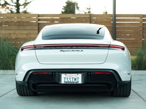 Used 2022 Porsche Taycan Turbo S image 6
