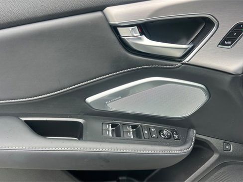Certified 2025 Acura RDX w/ Technology Package image 11
