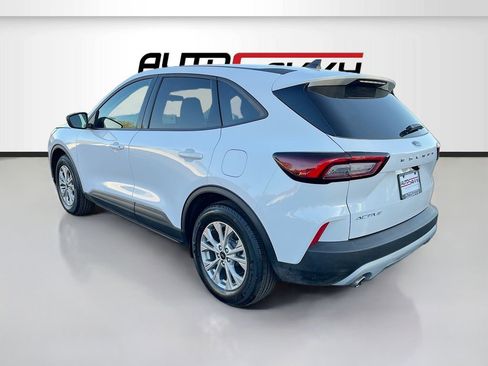 Used 2025 Ford Escape Active FWD image 5