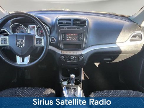 Used 2020 Dodge Journey SE w/ SE Popular Equipment Group image 8