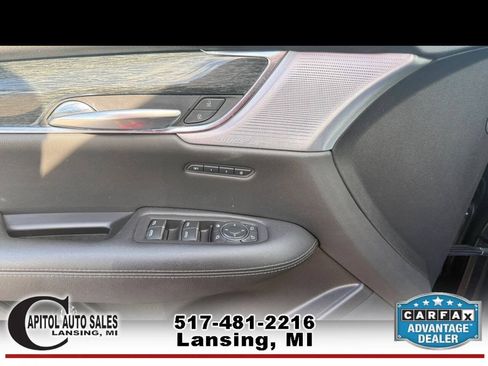 Used 2020 Cadillac XT5 Premium Luxury AWD/4WD image 13
