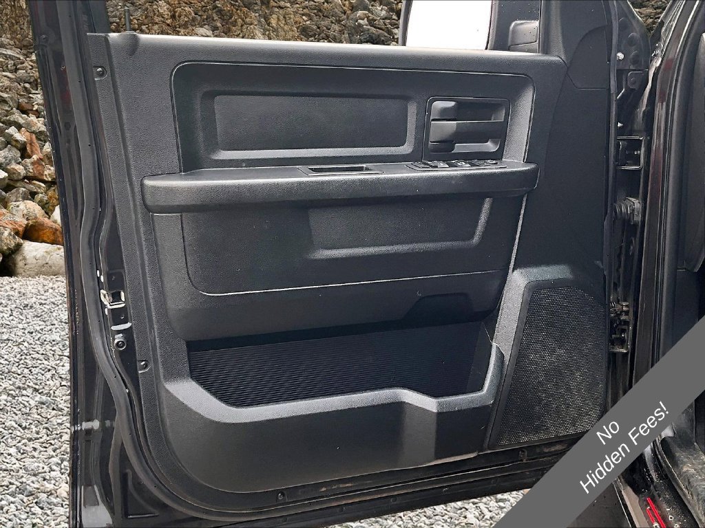 Used 2018 RAM 1500 Express w/ Express Value Package AWD/4WD image 18