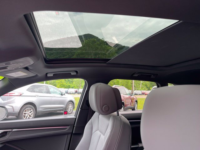 Used 2020 Audi Q3 2.0T Prestige AWD/4WD image 19