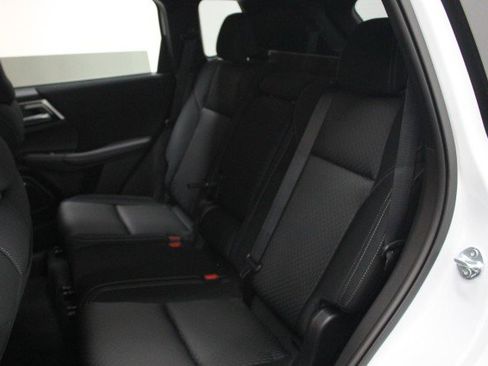 New 2026 Mitsubishi Outlander ES image 25