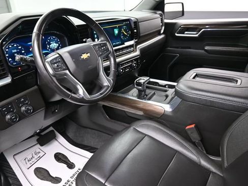 Used 2022 Chevrolet Silverado 1500 LT w/ All Star Edition Plus image 18