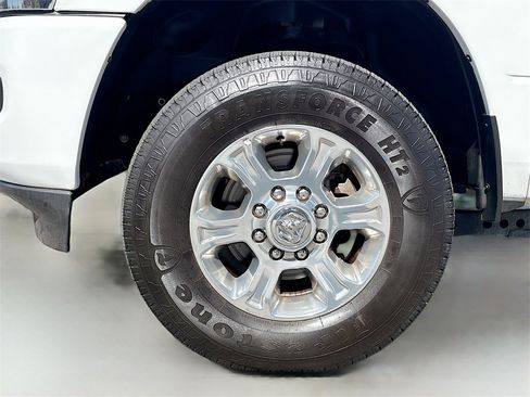 Used 2023 RAM 2500 Big Horn w/ Level 1 Equipment Group image 28