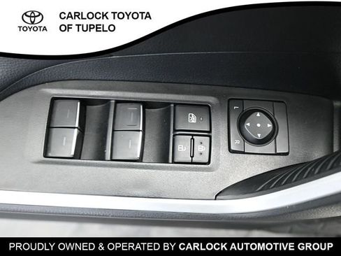 Used 2025 Toyota RAV4 XLE image 19