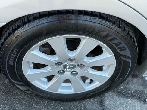 Used 2008 Toyota Camry Hybrid image 38