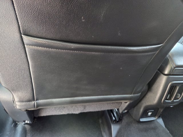 Used 2018 Jeep Compass Latitude w/ Cold Weather Group FWD image 39