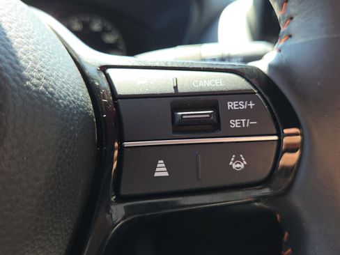 Used 2023 Honda HR-V Sport image 33