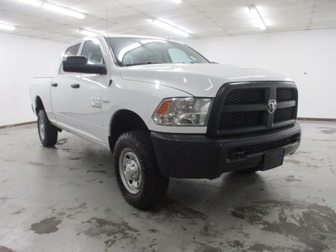 Used 2018 RAM 2500 Tradesman AWD/4WD image 1