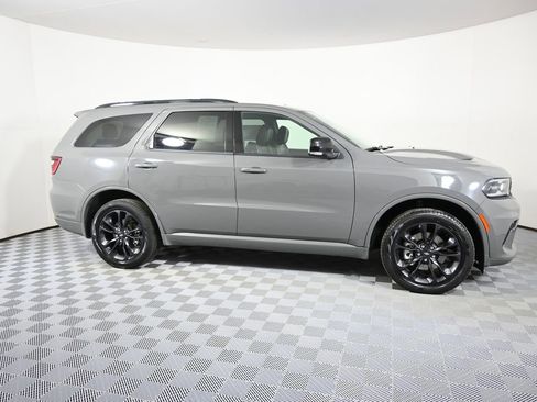 Used 2023 Dodge Durango GT image 8