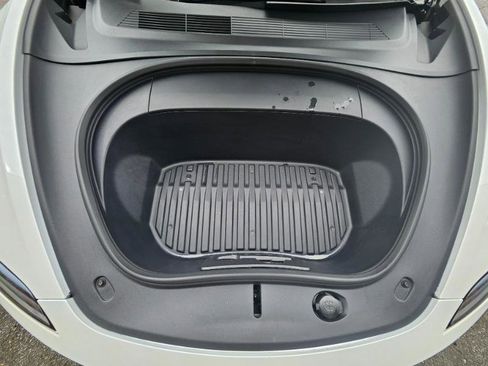 Used 2024 Tesla Model 3 Standard Range RWD image 26