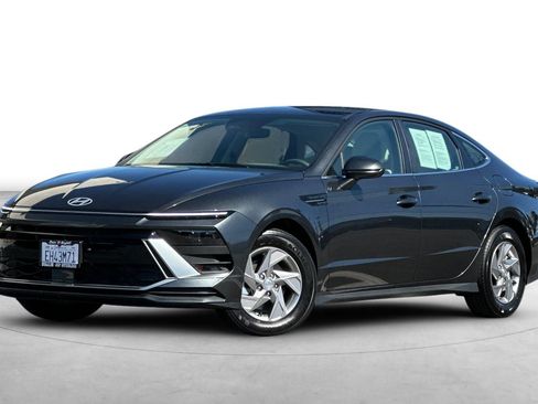 Used 2026 Hyundai Sonata SE image 2