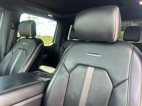 Used 2019 Ford F150 Platinum w/ Equipment Group 701A Luxury AWD/4WD image 16