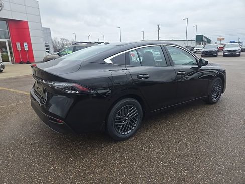 New 2026 Nissan Sentra SV w/ SV Convenience Package FWD image 7