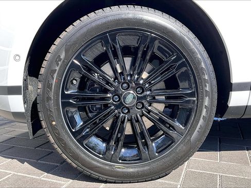 New 2026 Land Rover Range Rover Evoque S AWD/4WD image 12
